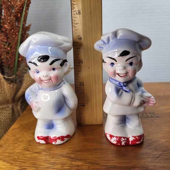 Vintage Ceramic Chefs Salt and Pepper Shakers - Picture 13 of 15